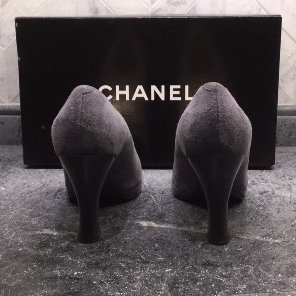 Chanel Suede Platform Pumps - Picture 2 of 6